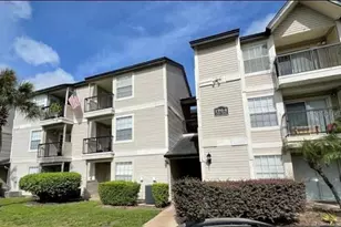 1964 Lake Atriums Cir, Orlando, FL 32839 - Photo 1