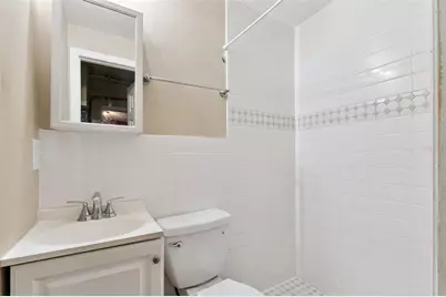 6204 Oakcrest Circle, Orlando, FL 32808 - Photo 15