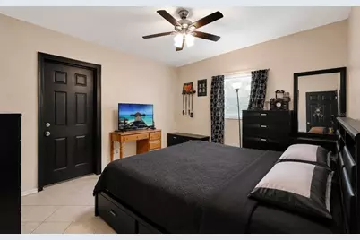 6204 Oakcrest Circle, Orlando, FL 32808 - Photo 9