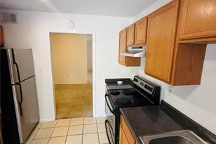 507 NW 39th Rd, Gainesville, FL 32607 - Photo 3