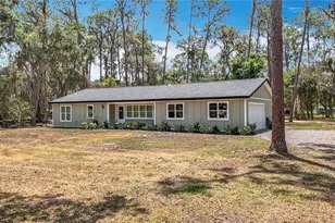 7374 Circle Dr, Lady Lake, FL 32159 - Photo 1