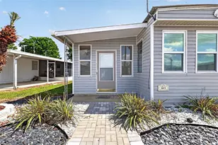 465 Marina Ln, Tavares, FL 32778 - Photo 5