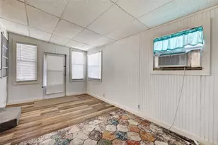 465 Marina Ln, Tavares, FL 32778 - Photo 21