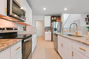 3610 Radiant Mountain Dr, Plant City, FL 33565 - Photo 5