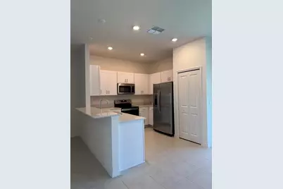 10911 65th Terrace E, Palmetto, FL 34221 - Photo 3