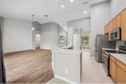 5057 Coveview Drive, Saint Cloud, FL 34771 - Photo 11