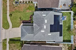 353 Lakebreeze Cir, Lake Mary, FL 32746 - Photo 9