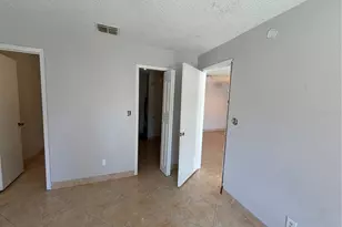 5225 Via Hacienda Cir, Orlando, FL 32839 - Photo 5