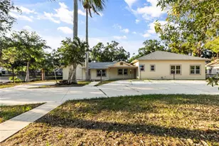 2726 6th Ave W, Bradenton, FL 34205 - Photo 1