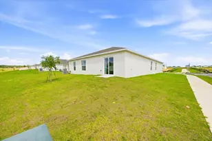 2350 McKinley Dr, Lake Wales, FL 33853 - Photo 3