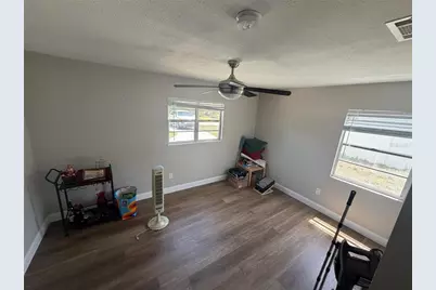 7210 14th Street N, Saint Petersburg, FL 33702 - Photo 15