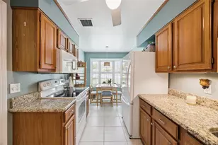 7923 Thurmond Ct, Orlando, FL 32817 - Photo 11