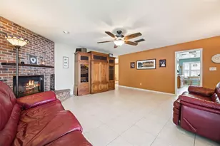 7923 Thurmond Ct, Orlando, FL 32817 - Photo 15
