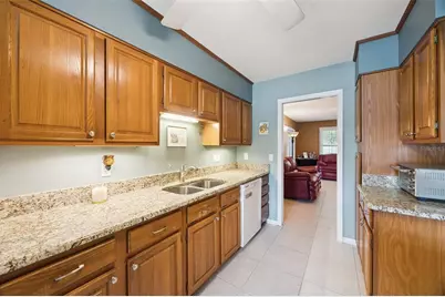 7923 Thurmond Court, Orlando, FL 32817 - Photo 9