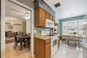 7923 Thurmond Ct, Orlando, FL 32817 - Photo 7