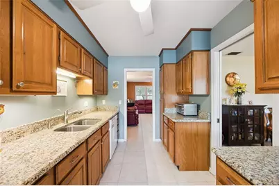 7923 Thurmond Court, Orlando, FL 32817 - Photo 5