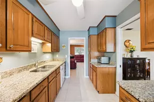 7923 Thurmond Ct, Orlando, FL 32817 - Photo 5