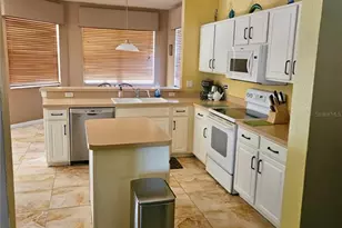 313 Higher Combe Dr, Davenport, FL 33897 - Photo 13