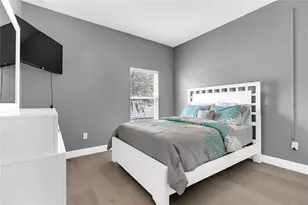 100 Aurora Ln, Kissimmee, FL 34758 - Photo 5
