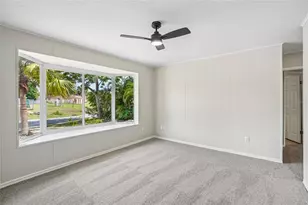 5609 Executive Dr, New Port Richey, FL 34652 - Photo 33
