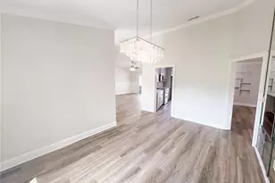 5609 Executive Dr, New Port Richey, FL 34652 - Photo 7