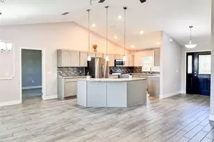 420 Ketch Rd, Saint Cloud, FL 34771 - Photo 3