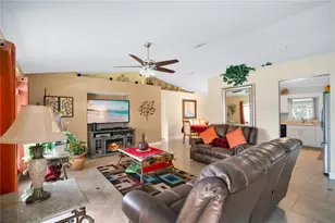 18 Angeles Rd, Debary, FL 32713 - Photo 7