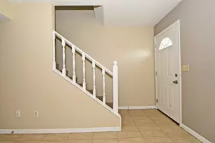 2724 Gray Fox Ln, Orlando, FL 32826 - Photo 3