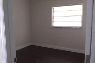5036 College, Orlando, FL 32811 - Photo 13