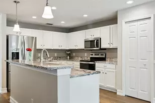 884 Belhaven Dr, Orlando, FL 32828 - Photo 9