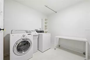 100 S Eola Dr, Orlando, FL 32801 - Photo 11