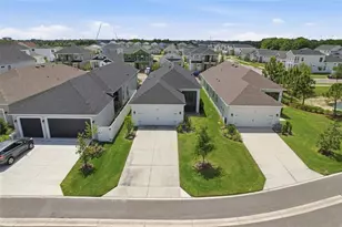 28761 Sweet Persimmon Dr, Wesley Chapel, FL 33543 - Photo 41