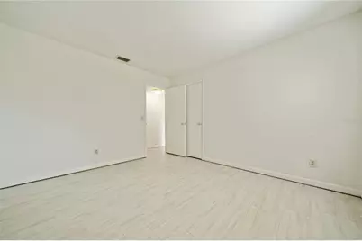 10403 Lake Carroll Way, Tampa, FL 33618 - Photo 21
