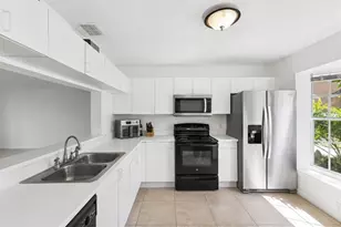 5989 Braemar Pl, Orlando, FL 32822 - Photo 9