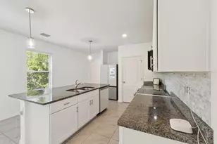 859 Gunnison Dr, Orange City, FL 32763 - Photo 3