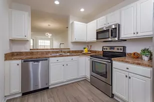 671 Post Oak Cir, Altamonte Springs, FL 32701 - Photo 9