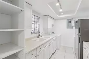 4369 Aqua Vista Dr, Orlando, FL 32839 - Photo 5