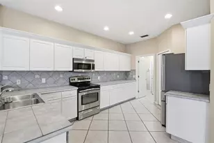 16825 Harrierridge Pl, Lithia, FL 33547 - Photo 19
