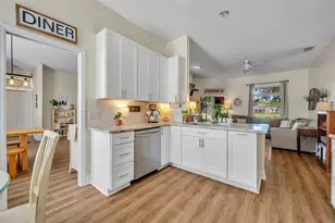 3397 Sterling Lake Cir, Oviedo, FL 32765 - Photo 13