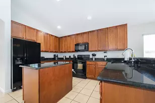 420 Viola Dr, Davenport, FL 33837 - Photo 9