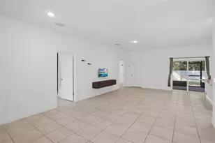 1010 Mayfair Pl, Kissimmee, FL 34758 - Photo 5