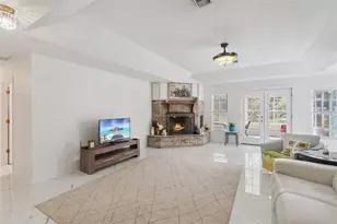 22726 Winterwillow Ln, Eustis, FL 32736 - Photo 5