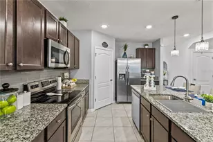 9025 Pyrus St, Kissimmee, FL 34747 - Photo 11