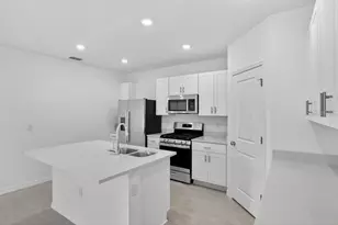 367 Cornerstone Dr, Groveland, FL 34736 - Photo 3