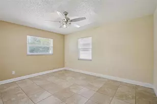 2032 Dumas Dr, Deltona, FL 32738 - Photo 23