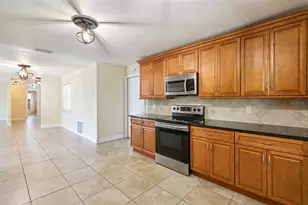 2032 Dumas Dr, Deltona, FL 32738 - Photo 15
