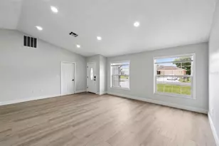 621 N Delmonte Ct, Poinciana, FL 34758 - Photo 5