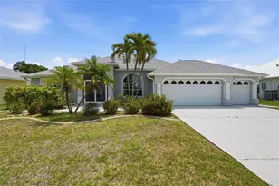 885 Rotonda Cir, Rotonda West, FL 33947 - Photo 3