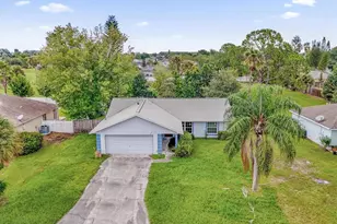 203 Larkspur Ct, Kissimmee, FL 34743 - Photo 21