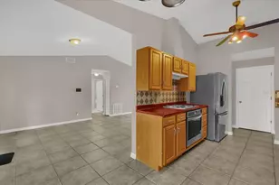 203 Larkspur Ct, Kissimmee, FL 34743 - Photo 7